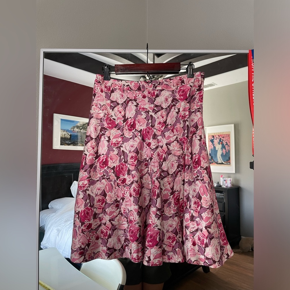 Banana Republic Pink Floral 100% Silk Skirt Size 8
